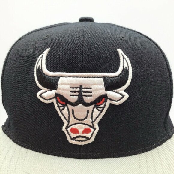 Mitchell & Ness NBA Chicago Bulls Cap Black Gray Adjustable Snapback Hat - Picture 3 of 10